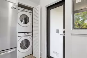 1326 13th Ave S, Saint Petersburg, FL 33705 - Photo 14