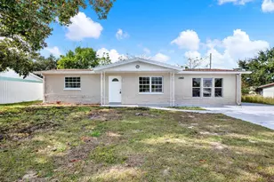 12801 College Hill Dr, Hudson, FL 34667 - Photo 4