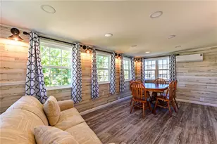 5248 Antigua Dr, Zephyrhills, FL 33541 - Photo 4