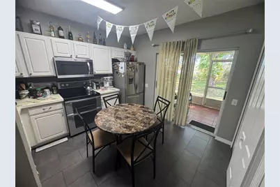 2454 Lake Woodberry Circle, Brandon, FL 33510 - Photo 4