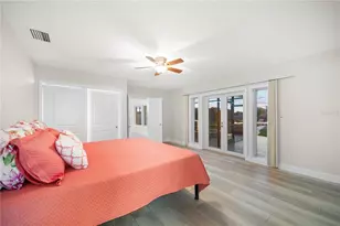 402 Harbor View Ln, Largo, FL 33770 - Photo 12