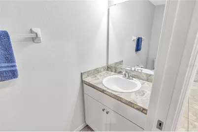 7215 Sterling Point Court, Gibsonton, FL 33534 - Photo 10