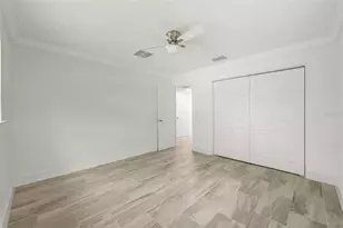 5301 Venetian Blvd NE, Saint Petersburg, FL 33703 - Photo 14