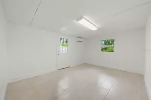 5301 Venetian Blvd NE, Saint Petersburg, FL 33703 - Photo 22