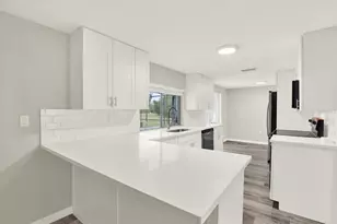 3349 Overland Dr, Holiday, FL 34691 - Photo 8
