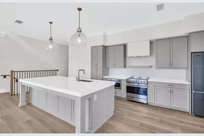 187 145th Avenue E #4, Saint Petersburg, FL 33708 - Photo 8