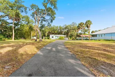 8010 Riverview Drive, Riverview, FL 33578 - Photo 2