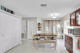 8729 Morrison Oaks Ct, Temple Terrace, FL 33637 - Photo 16