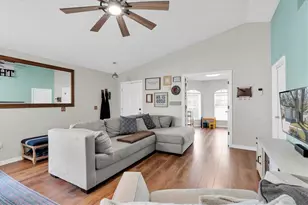 8729 Morrison Oaks Ct, Temple Terrace, FL 33637 - Photo 6