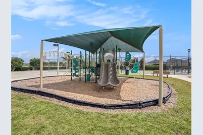 7924 Carriage Pointe Drive, Gibsonton, FL 33534 - Photo 16