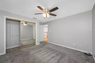 756 61st Ave NE, Saint Petersburg, FL 33703 - Photo 32