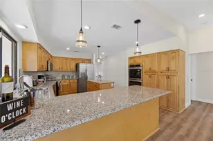 511 Sportsman Park Dr, Seffner, FL 33584 - Photo 40