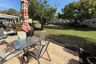 2401 Franciscan Dr, Clearwater, FL 33763 - Photo 30