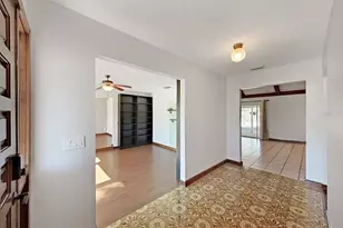 2921 Chelsea Woods Dr, Valrico, FL 33596 - Photo 10