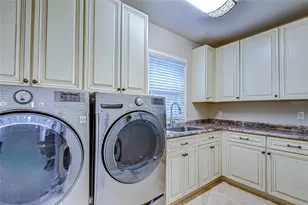10901 Juniperus Pl, Tampa, FL 33618 - Photo 10