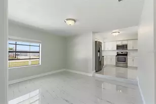 318 Country Club Dr, Oldsmar, FL 34677 - Photo 6