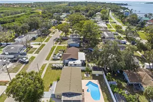 318 Country Club Dr, Oldsmar, FL 34677 - Photo 48