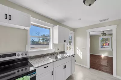 1607 18th Street E, Palmetto, FL 34221 - Photo 6