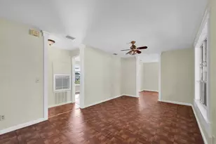 1607 18th St E, Palmetto, FL 34221 - Photo 8