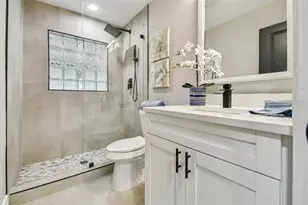 2408 50th St S, Gulfport, FL 33707 - Photo 26