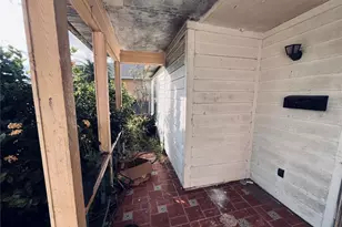 2247 SW 4th St, Cape Coral, FL 33991 - Photo 8