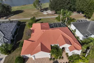 2221 Platinum Dr, Sun City Center, FL 33573 - Photo 2