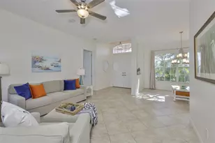 2221 Platinum Dr, Sun City Center, FL 33573 - Photo 10