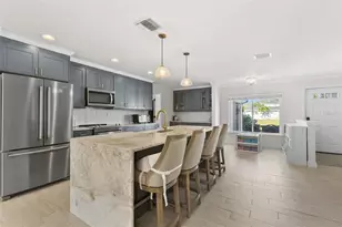 420 42nd Ave NE, Saint Petersburg, FL 33703 - Photo 10