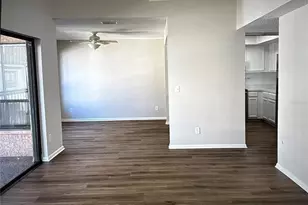 4755 Puritan Cir, Tampa, FL 33617 - Photo 6