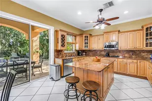 1600 Brightwaters Blvd NE, Saint Petersburg, FL 33704 - Photo 12