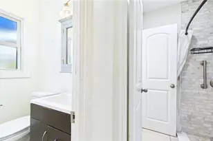 1801 58th St S, Gulfport, FL 33707 - Photo 22