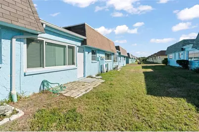 7050 Versailles N, Pinellas Park, FL 33781 - Photo 22