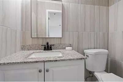 7050 Versailles N, Pinellas Park, FL 33781 - Photo 6