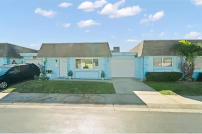 7050 Versailles N, Pinellas Park, FL 33781 - Photo 4