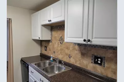 10038 62nd Terrace N #11, Saint Petersburg, FL 33708 - Photo 16