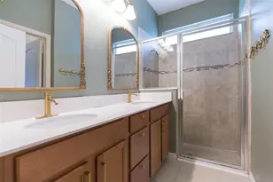 11241 Spring Point Cir, Riverview, FL 33579 - Photo 22