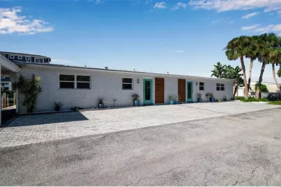 713 Saint Judes Drive S #1, Longboat Key, FL 34228 - Photo 2