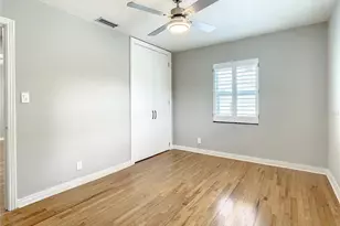 5400 3rd Ave N, Saint Petersburg, FL 33710 - Photo 16