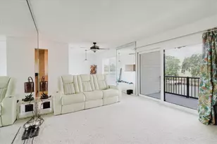 428 Moorings Cove Dr, Tarpon Springs, FL 34689 - Photo 14