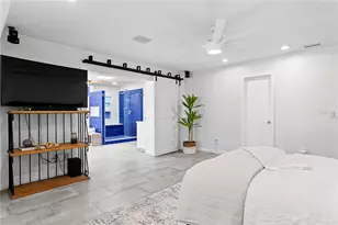 12915 Golf Crest Terrace, Tampa, FL 33618 - Photo 18