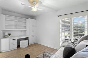 12915 Golf Crest Terrace, Tampa, FL 33618 - Photo 46