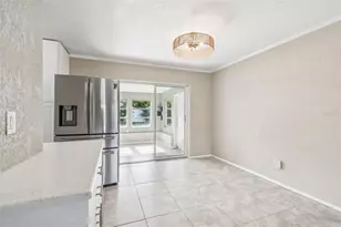 3010 Pinellas Point Dr S, Saint Petersburg, FL 33712 - Photo 12