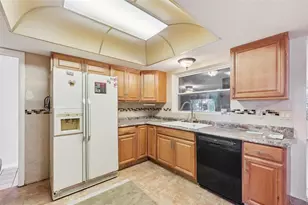 2228 NE Coachman Rd, Clearwater, FL 33765 - Photo 18