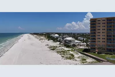 880 Mandalay Avenue #C808, Clearwater Beach, FL 33767 - Photo 2