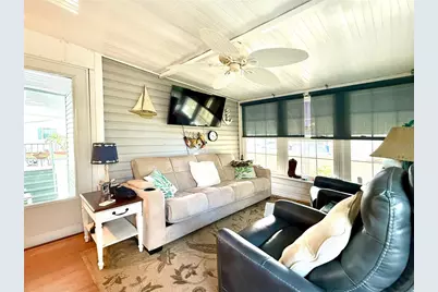 221 N Saint George Circle, Apollo Beach, FL 33572 - Photo 14