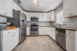 2025 Plaza Dolores, Clearwater, FL 33755 - Photo 8