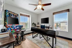 4855 Tuscan Loon Dr, Tampa, FL 33619 - Photo 18