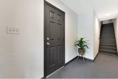 4855 Tuscan Loon Drive, Tampa, FL 33619 - Photo 2