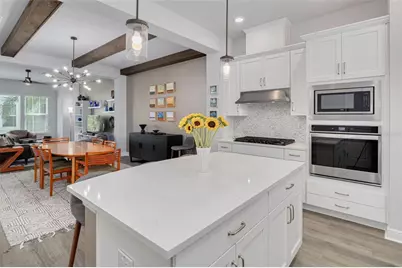 835 Burlington Avenue N, Saint Petersburg, FL 33701 - Photo 12