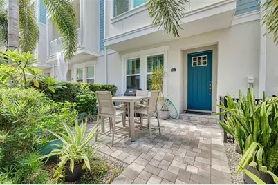 835 Burlington Avenue N, Saint Petersburg, FL 33701 - Photo 32